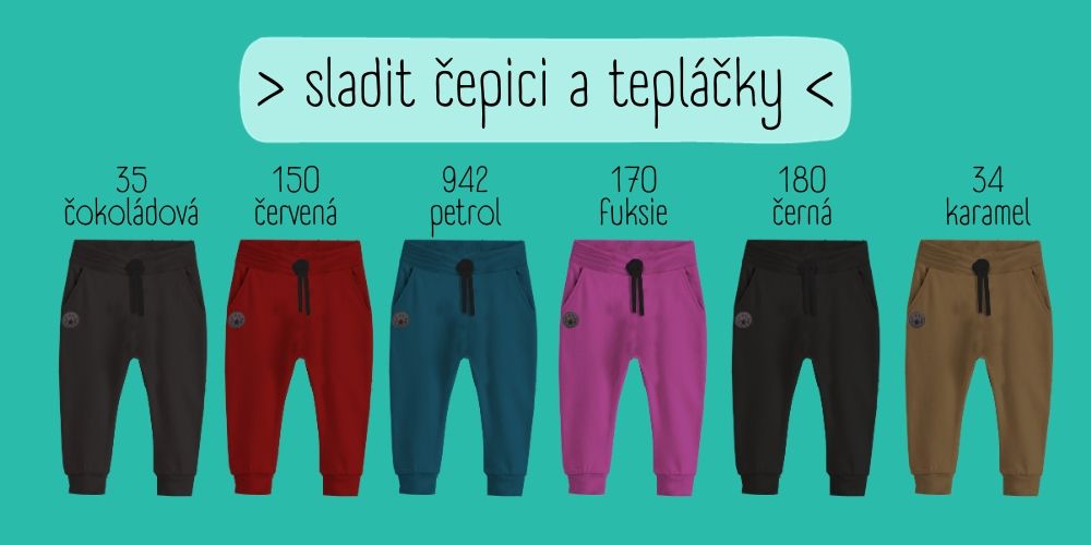 set tepláčky a čepice